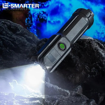 Lanterna Tática LED Recarregável com Zoom Telescópico, 4 Modos de Iluminação, Longo Alcance e à Prova d'Água para Camping e Pesca